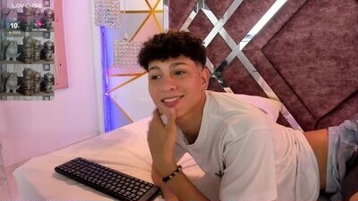 magnorose public webcam profile photo 2