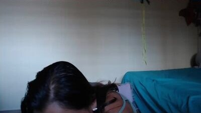 maiaklove public webcam profile photo 7
