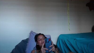 maiaklove public webcam profile photo 8