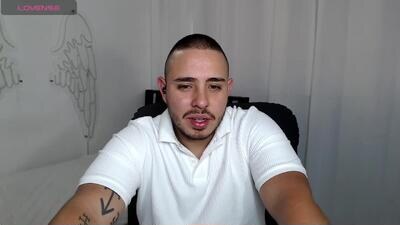 maison_xmed public webcam profile photo 2