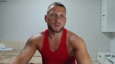 malchyshka public webcam profile photo 2