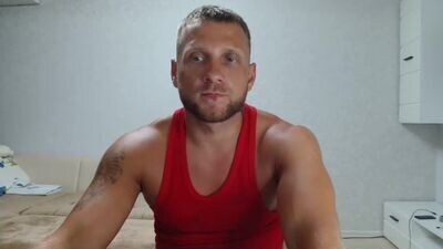 malchyshka public webcam profile photo 4