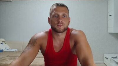 malchyshka public webcam profile photo 6