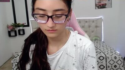 malu_18 public webcam profile photo 7