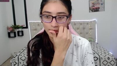 malu_18 public webcam profile photo 8