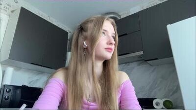 manadikes public webcam profile photo 8
