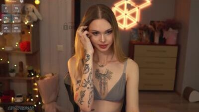manifreyja public webcam profile photo 8