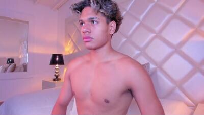 marco_deluxe public webcam profile photo 4
