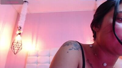 marenaqueen_ public webcam profile photo 6