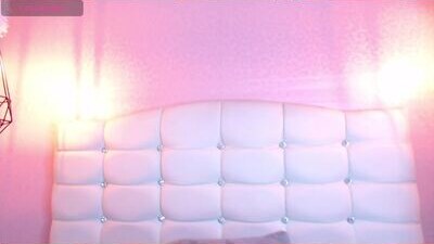 marenaqueen_ public webcam profile photo 10