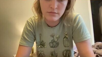 margot_moon public webcam profile photo 10