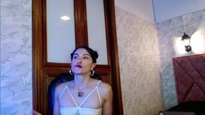 mariana96_ public webcam profile photo 4