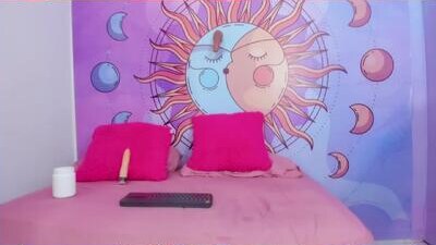 mariana_16_ public webcam profile photo 6