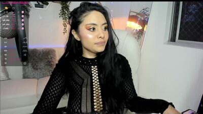 marianviolet public webcam profile photo 3