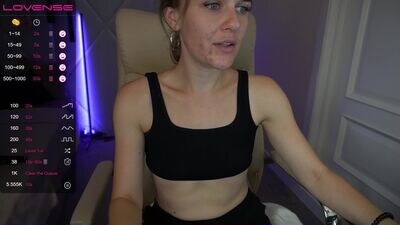 maribelriverr public webcam profile photo 3