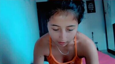 marie_pourtoi69 public webcam profile photo 8