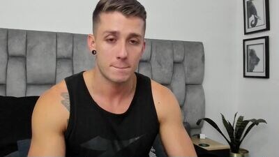 marks_saenz public webcam profile photo 2