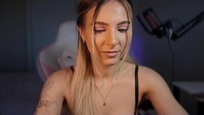 marlena_mel public webcam profile photo 3