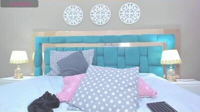 martiiina_ public webcam profile photo 8