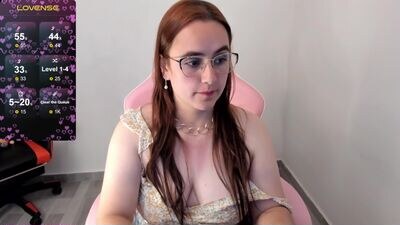 maryluna95 public webcam profile photo 3