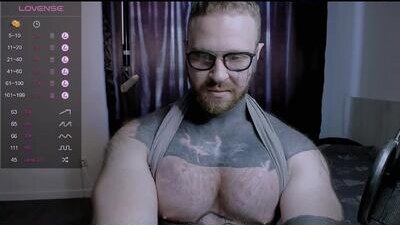 master_oil public webcam profile photo 6