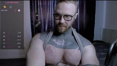 master_oil public webcam profile photo 7