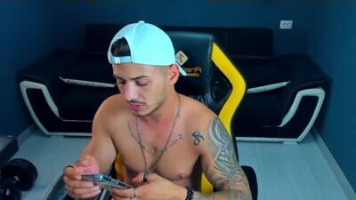 masterchris12 public webcam profile photo 8