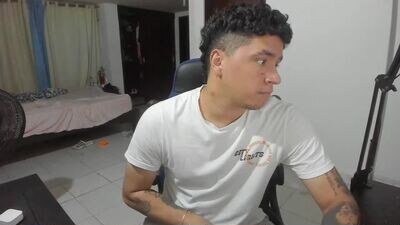 masterjuanc public webcam profile photo 3