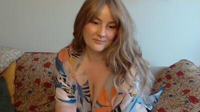 mathilde_solveig public webcam profile photo 6