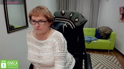 mature_blonde7 public webcam profile photo 4