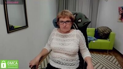 mature_blonde7 public webcam profile photo 8