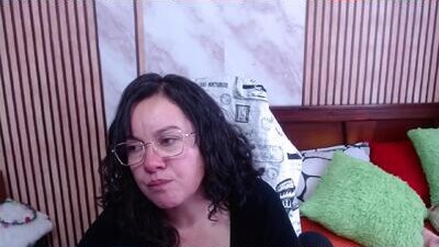 mature_wolf public webcam profile photo 7