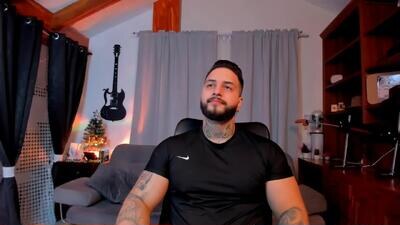 max_dic1 public webcam profile photo 3