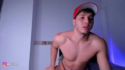 max_valiant1 public webcam profile photo 10