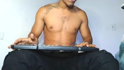 maximo_vega_new public webcam profile photo 6