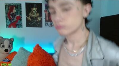 maxiy_001 public webcam profile photo 7