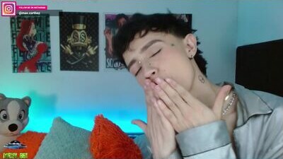 maxiy_001 public webcam profile photo 10