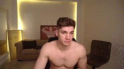maxkaiden public webcam profile photo 3