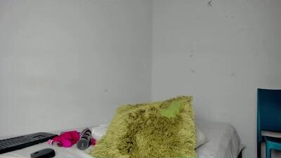 maya_graham_ public webcam profile photo 8