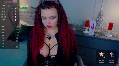 maya_mils public webcam profile photo 3