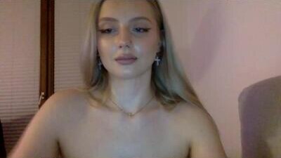 mayaflirt public webcam profile photo 6