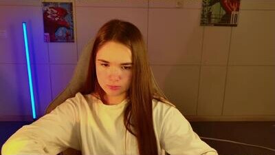 maybloom_ public webcam profile photo 5