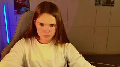 maybloom_ public webcam profile photo 10