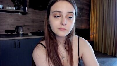 maymary_ public webcam profile photo 2