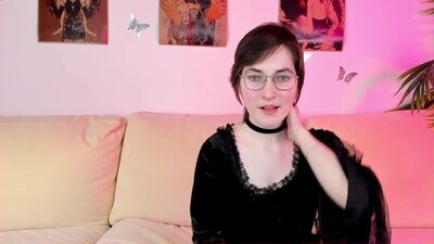 me1kosakine public webcam profile photo 3