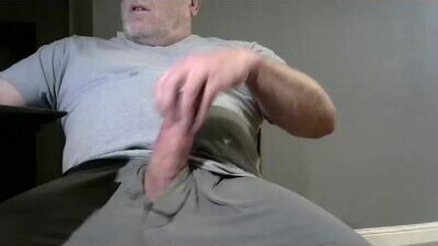 meatplow4her public webcam profile photo 10
