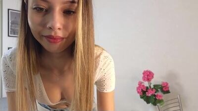 meganheathman public webcam profile photo 3