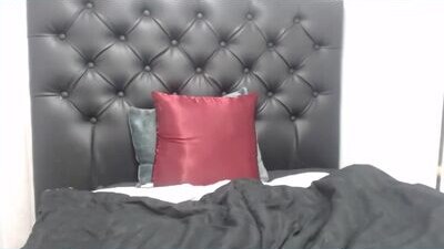 meganmilf_ public webcam profile photo 8