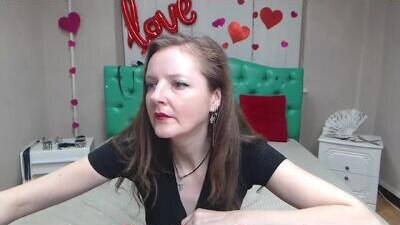 meganpirs public webcam profile photo 7