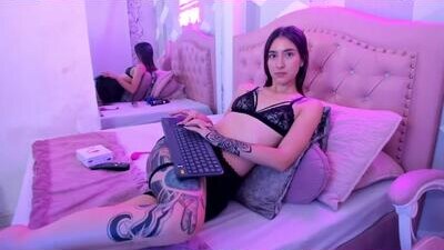 meganpresleyy public webcam profile photo 5
